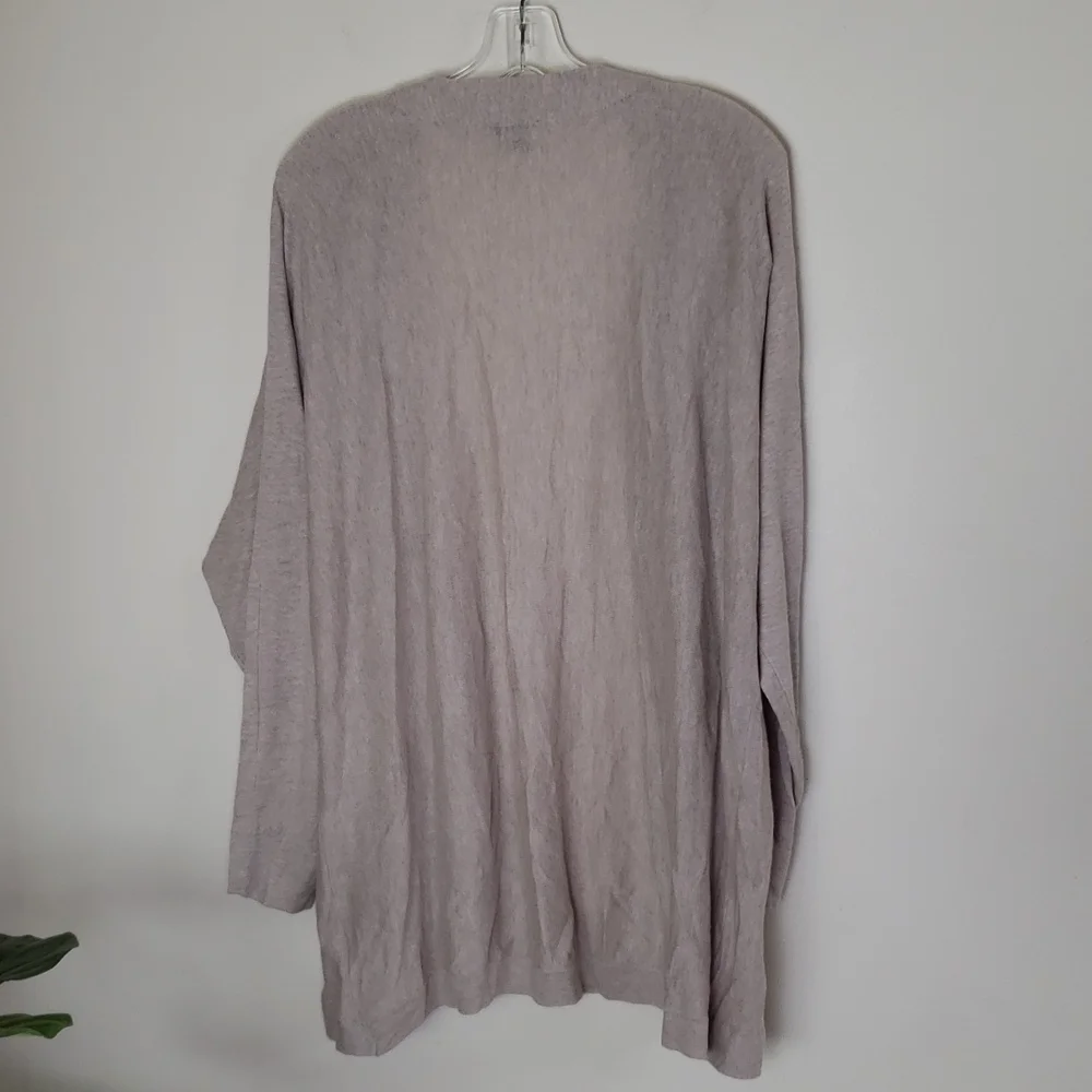 Express pleated shoulder cream gray women's size medium